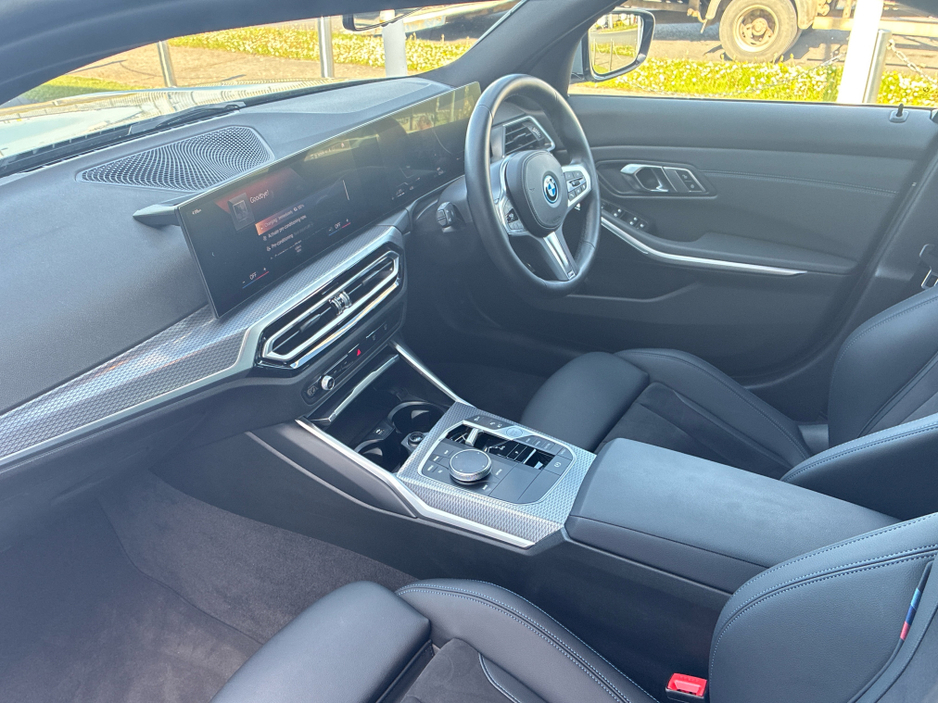 2024 BMW 3 Series 2L Petrol Plug-in Hybrid For Sale Images