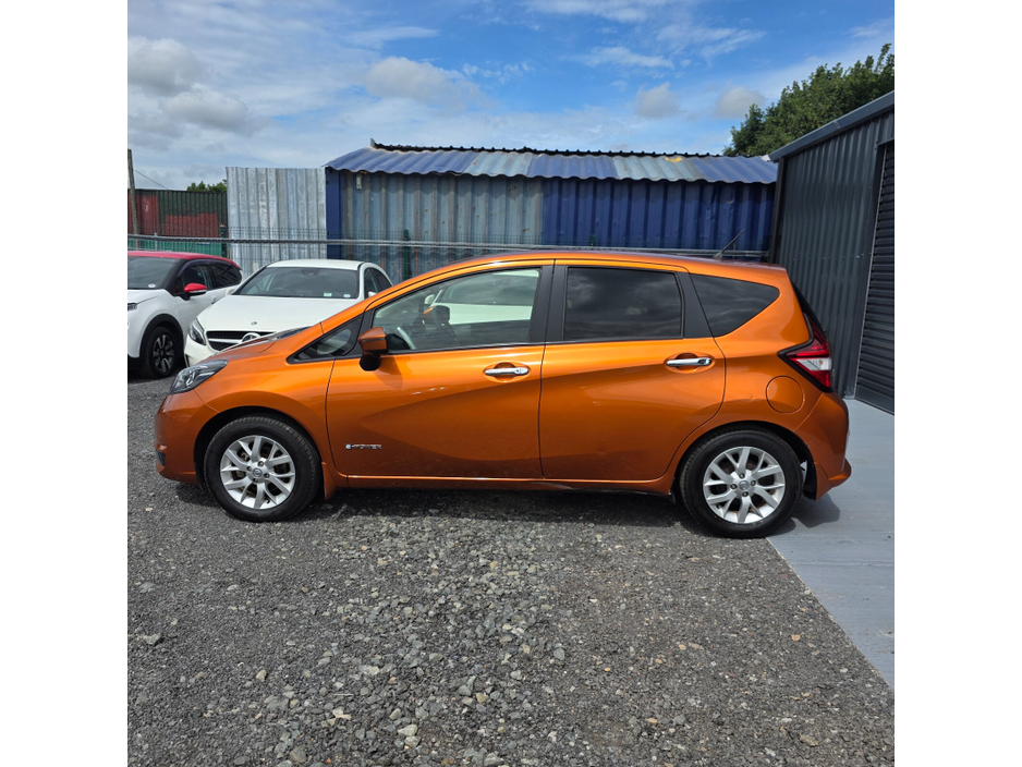 Nissan Note 1.2 5dr. SV 15 Inch Alloys — thumbnail 6