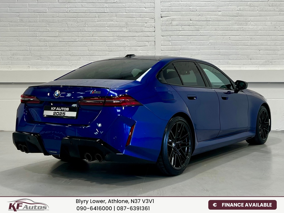 2025 BMW M5 4.5L Petrol Plug-in Hybrid For Sale Images