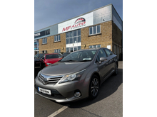 2015 Toyota Avensis 2L Diesel For Sale Images