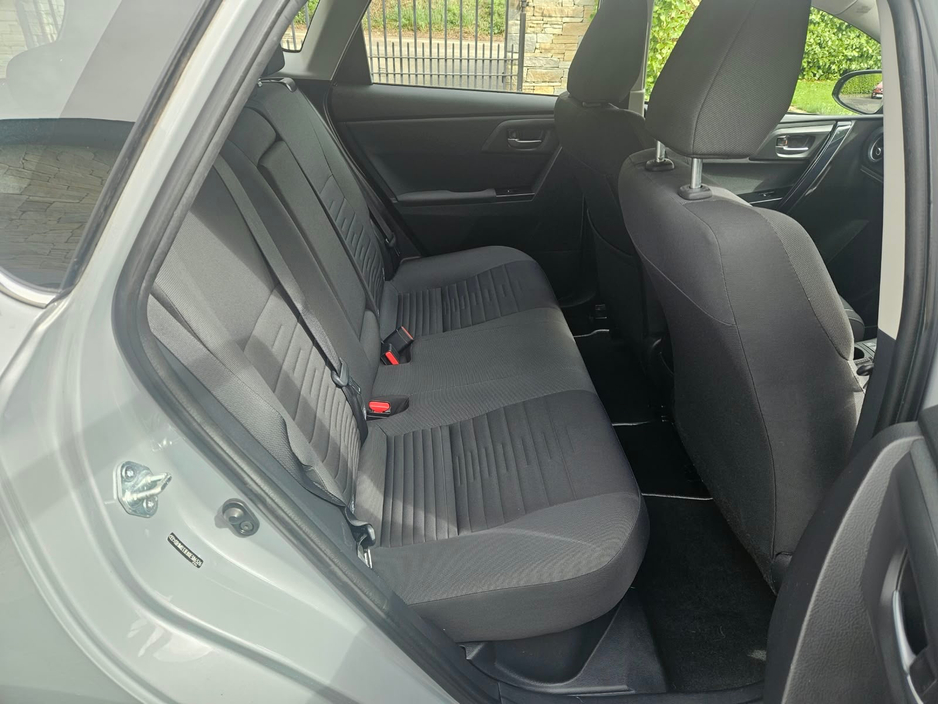 2018 Toyota Auris 1.8L Petrol Hybrid For Sale Images
