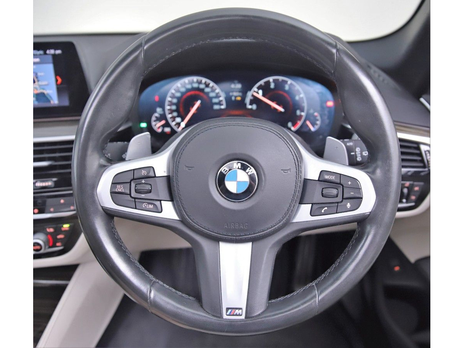 BMW 5 Series 520D M SPORT ZM5T TOURING *BEIGE LEATHER*EL.PAN ROOF* — thumbnail 17
