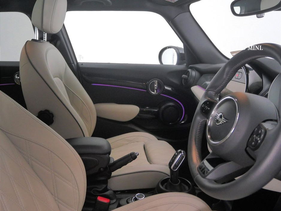 2023 MINI Hatch 1.5L Petrol For Sale Images