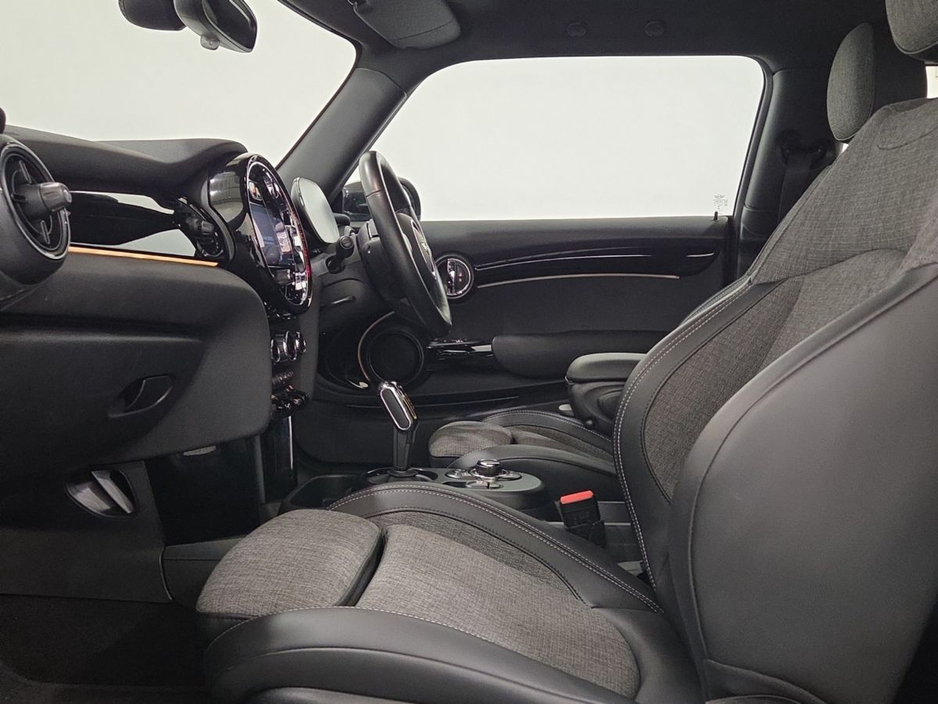 2023 MINI Hatch 0L Electric For Sale Images