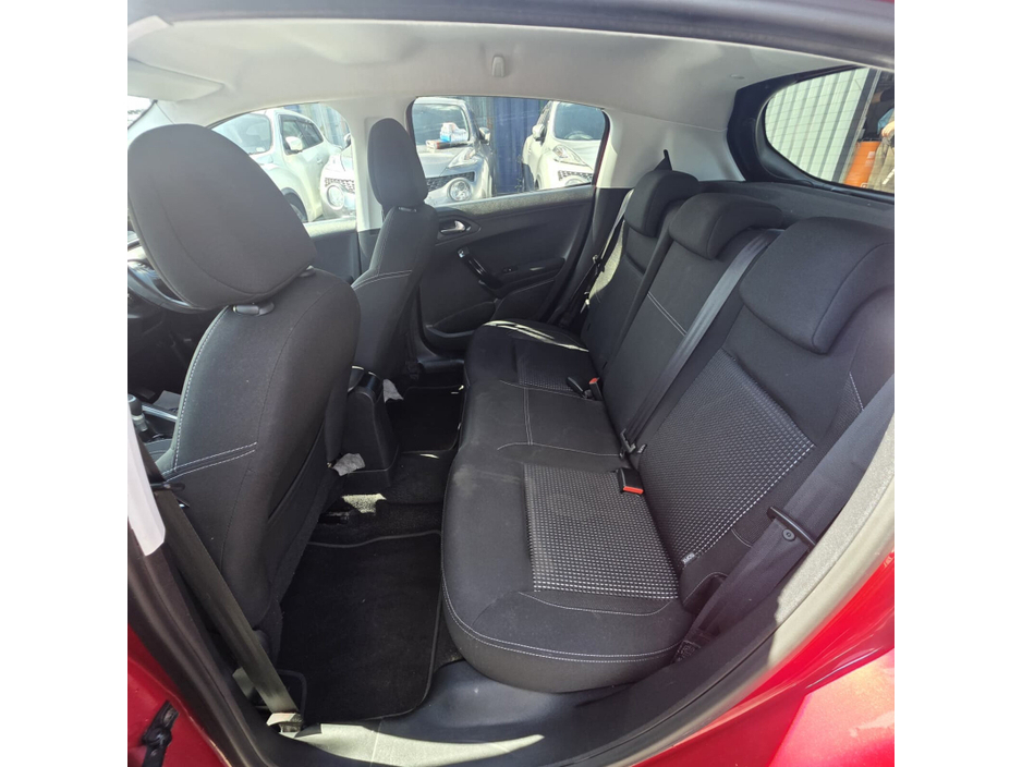 Peugeot 208 1.2 PureTech 68bhp Access 5 dr — thumbnail 11