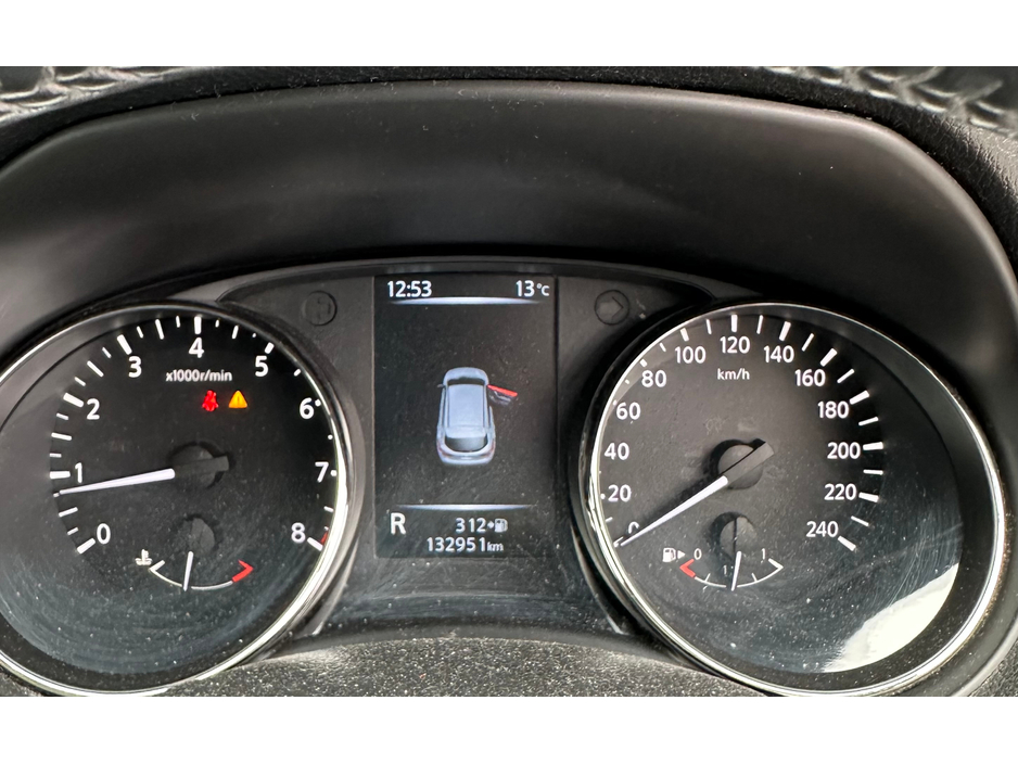 Nissan Qashqai 1.2 SV CVT MY16 NC E6 4DR AUTO — thumbnail 10