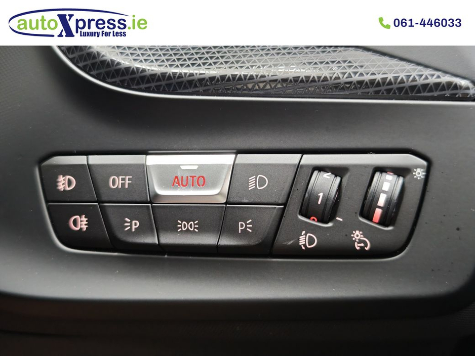 BMW 1 Series 118D PLAY EDITION JOY Automatic, Reversing camera, LOW MILES — thumbnail 38