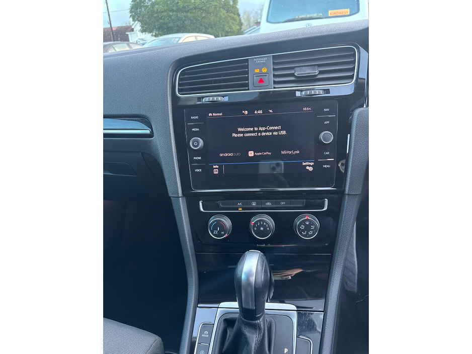 2019 Volkswagen Golf 2L Diesel For Sale Images