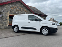 2022 Opel Combo 1.5L Diesel For Sale Images