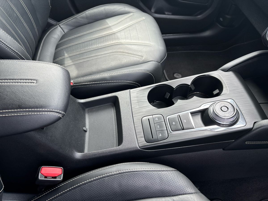 2022 Ford Kuga 2.5L Petrol Hybrid For Sale Images