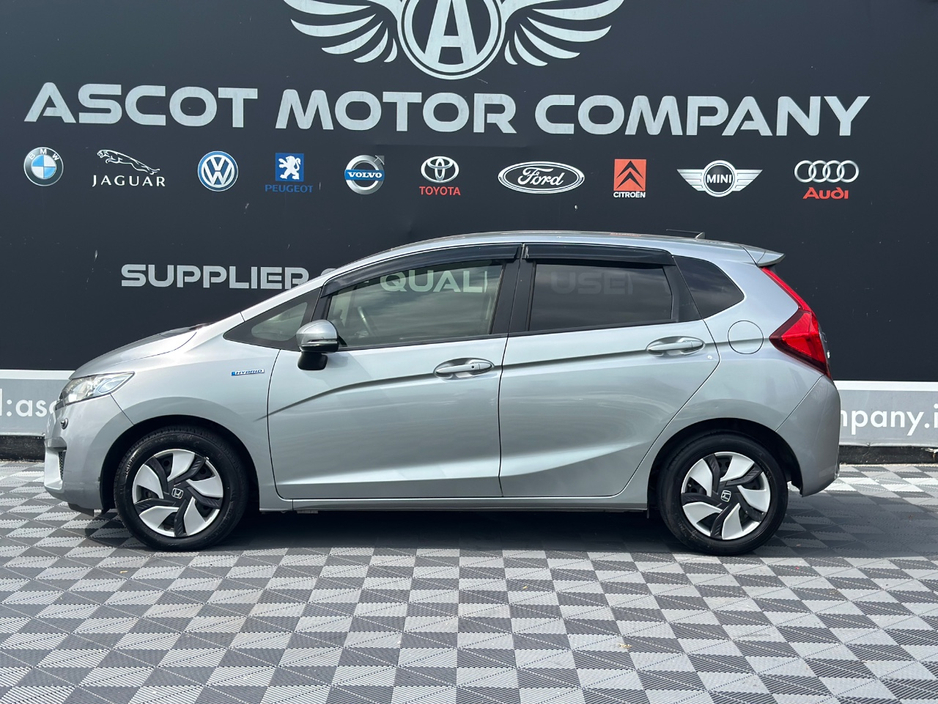 Honda Fit 1.5 Petrol Hyrbid — thumbnail 5
