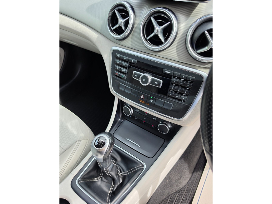 2016 Mercedes-Benz GLA Class 1.5L Diesel For Sale Images