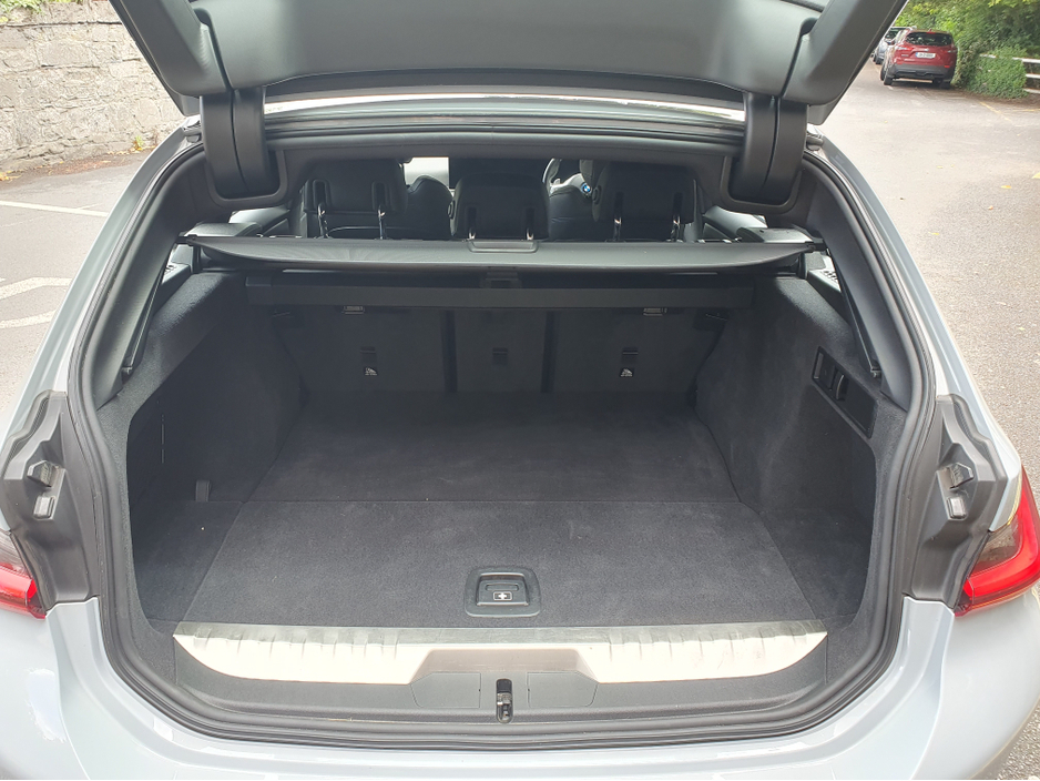 2023 BMW 3 Series 2L Petrol Plug-in Hybrid For Sale Images