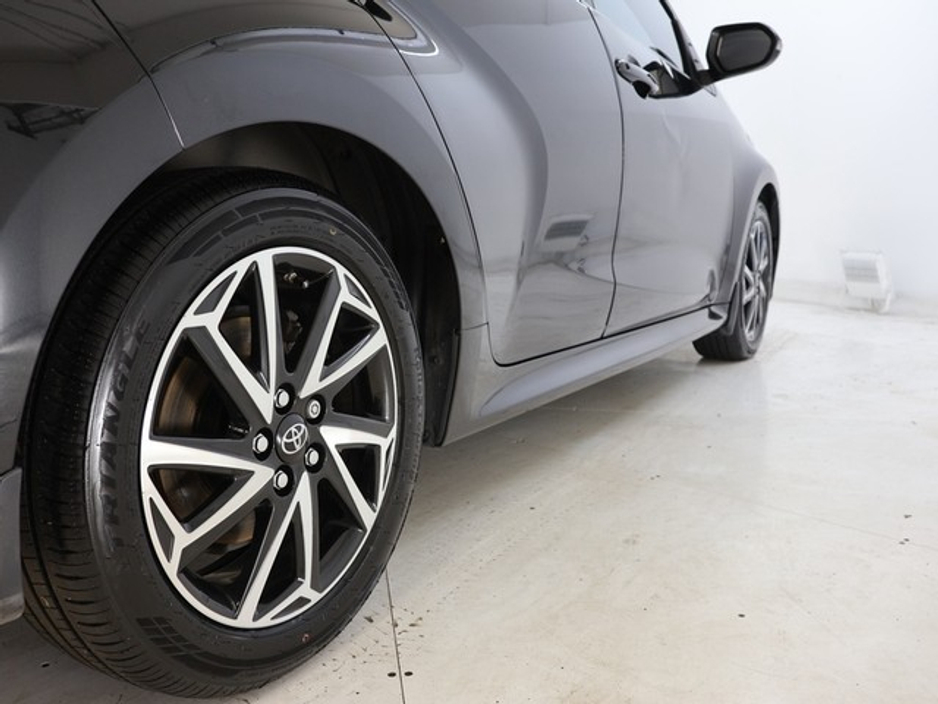 Toyota Yaris Luna Sport Hybrid — thumbnail 11