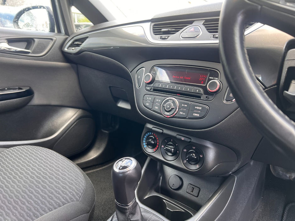Opel Corsa SC 1.4 I 90PS 5DR **NEW NCT/Low KMs/Full Service History www.bolands.ie Est.1955 — thumbnail 6