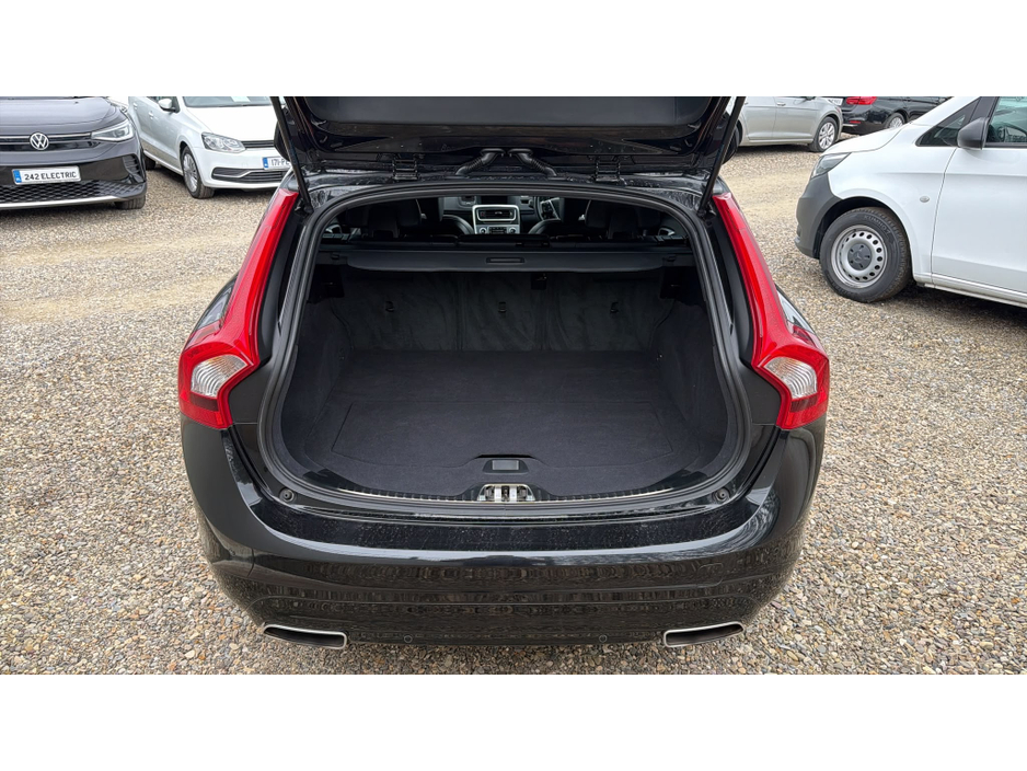 2017 Volvo V60 2L Diesel For Sale Images