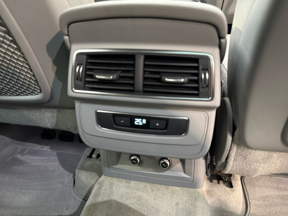 2018 Audi Q7 3L Diesel For Sale Images