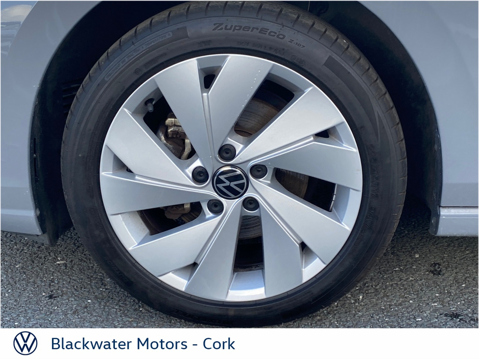 Volkswagen Golf 1.5TSI 150BHP 5DR STYLE — thumbnail 9