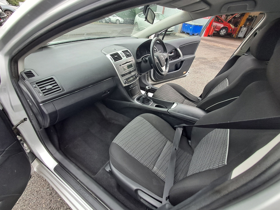 2014 Toyota Avensis 2L Diesel For Sale Images