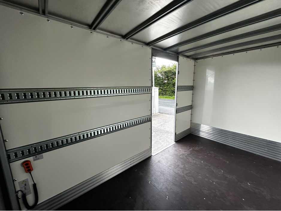 2025 Maxus Deliver 9 2.0L Diesel For Sale Images