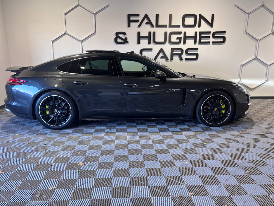 2018 Porsche Panamera 2.9L Petrol Plug-in Hybrid For Sale Images