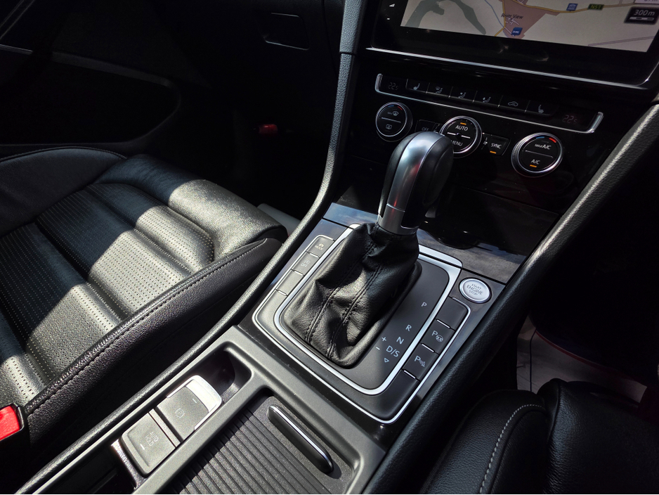 2020 Volkswagen Golf 1.4L Petrol For Sale Images