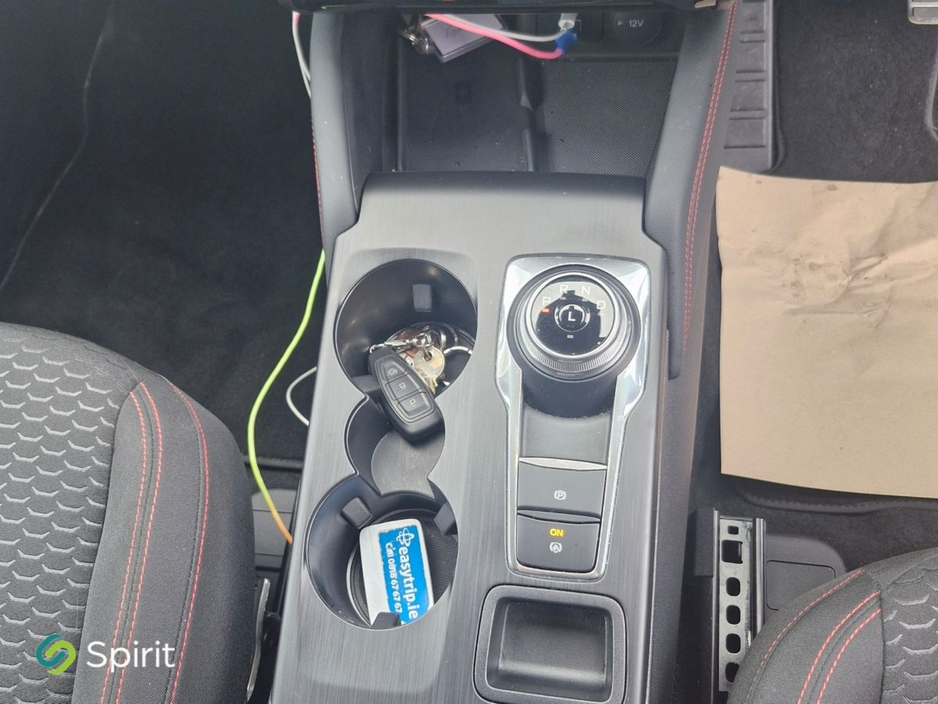 Ford Kuga 2.5 Duratec 243PS PHEV ST-Line Auto — thumbnail 15