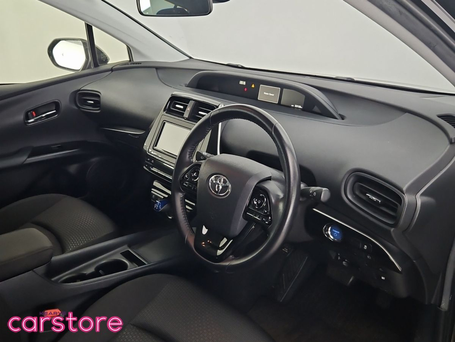 Toyota Prius 1.8 Hybrid Auto — thumbnail 9
