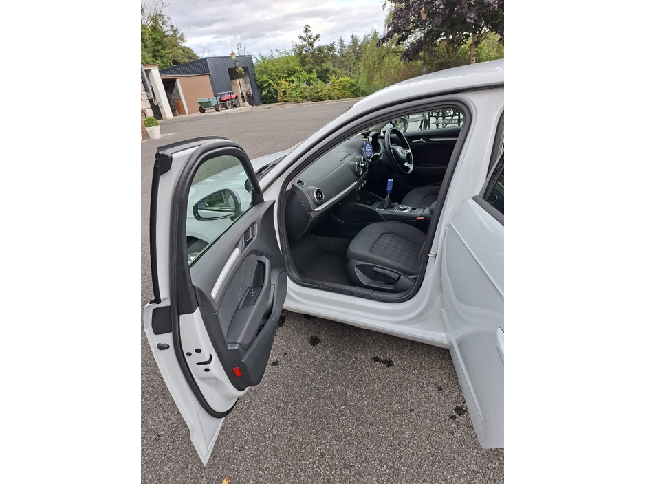 Audi A3 1.6 TDI SE 105PS 5DR — thumbnail 12