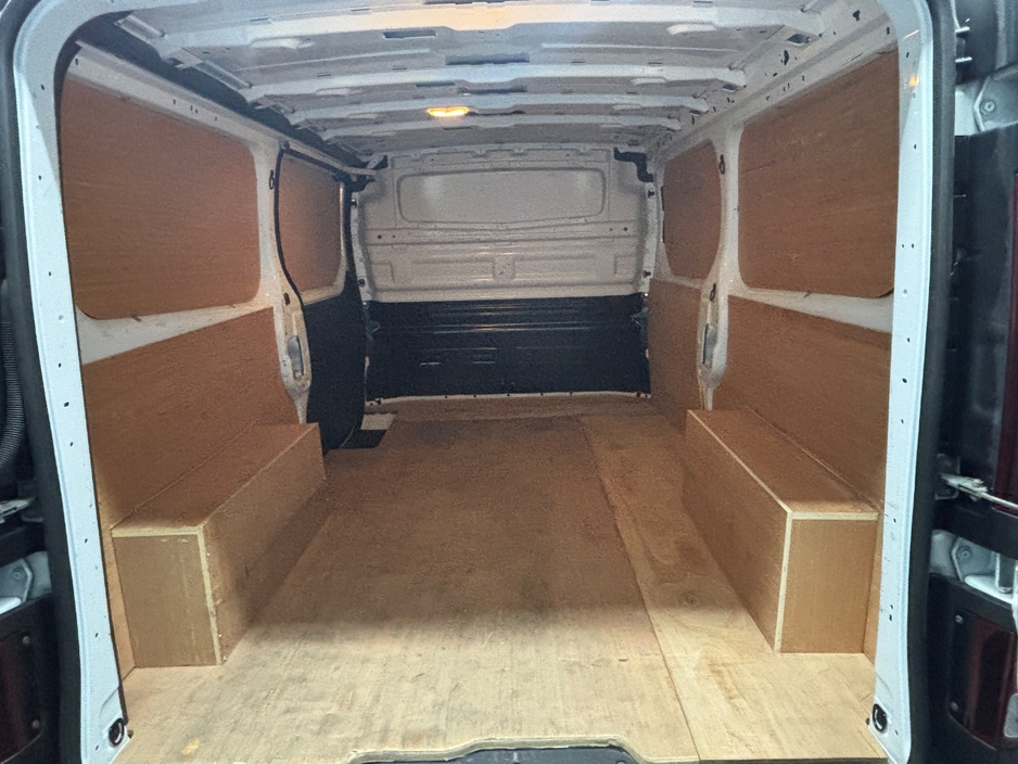 2024 Renault Trafic 2L Diesel For Sale Images