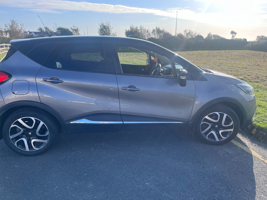 Renault Captur SIGNATURE 1.5 DCI AUTOMATIC