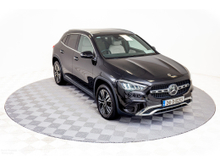 Mercedes-Benz GLA Class 180D Progressive Line + 2.0 Diesel 115HP