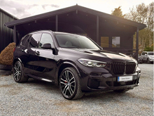 BMW X5 X-DRIVE 45E M SPORT, HUGE SPEC, PAN ROOF, HARMAN KARDON, HUD, AIR SUSPENSION, ELECTRIC TOW BAR