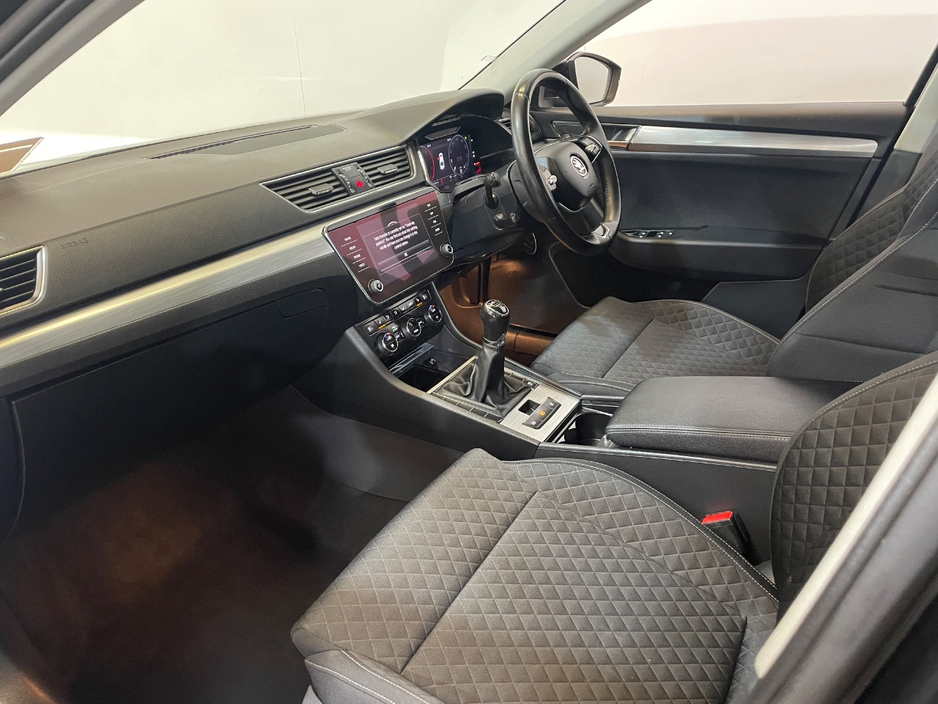 2022 Skoda Superb 2L Diesel For Sale Images