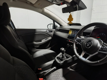 2022 Renault Clio 1L Petrol For Sale Images
