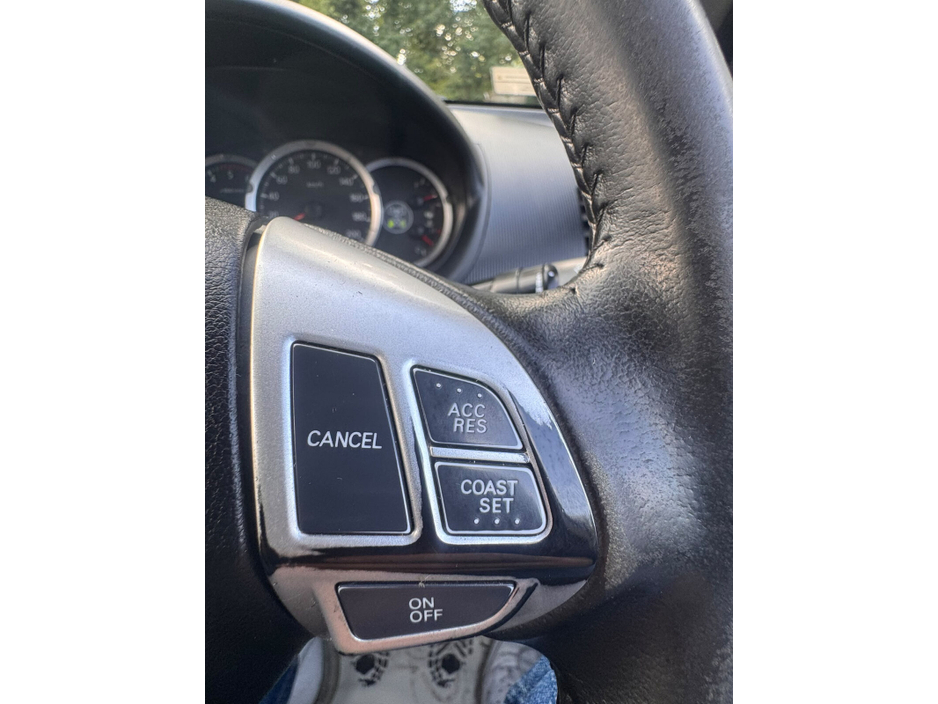 2016 Mitsubishi L200 2.5L Diesel For Sale Images