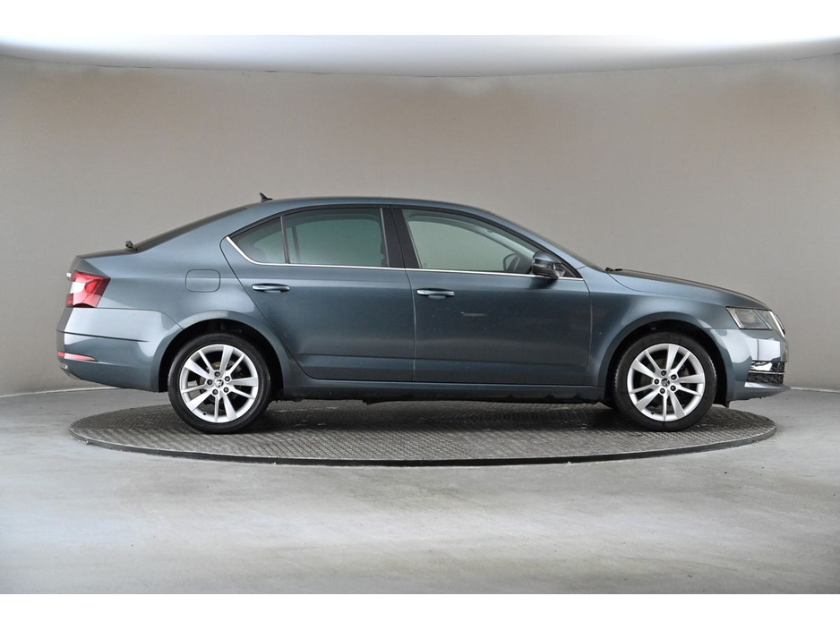 Skoda Octavia 1.0TSI STYLE 115BHP 6SPD *SAT NAV*CARPLAY*ANDROID AUTO*REVESE CAM* — thumbnail 11