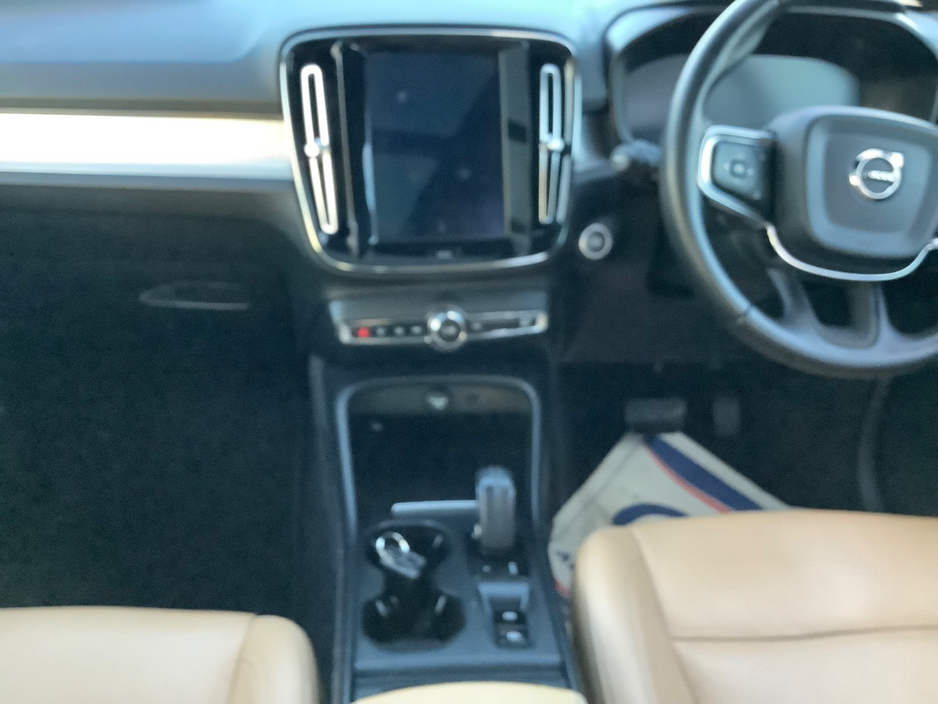 2018 Volvo XC40 2L Diesel For Sale Images