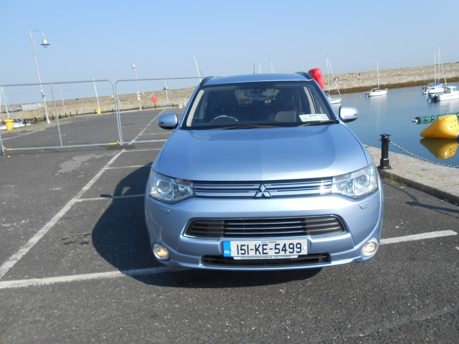 2015 Mitsubishi Outlander 2L Petrol Plug-in Hybrid For Sale Images