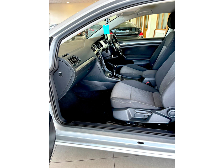 2017 Volkswagen Golf 1.6L Diesel For Sale Images