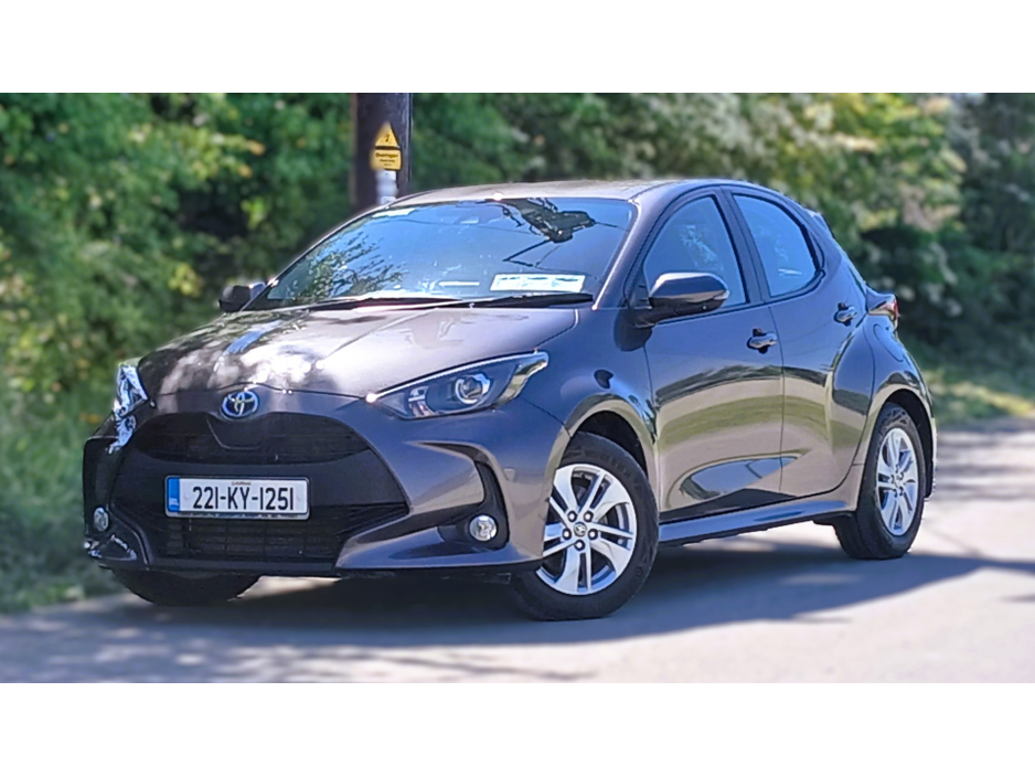 2022 Toyota Yaris 1.5L Petrol Hybrid For Sale Images