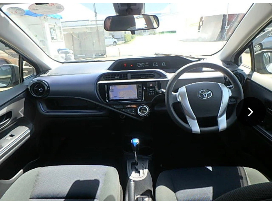 Toyota Aqua 1.5 Petrol Hybrid Automatic — thumbnail 5