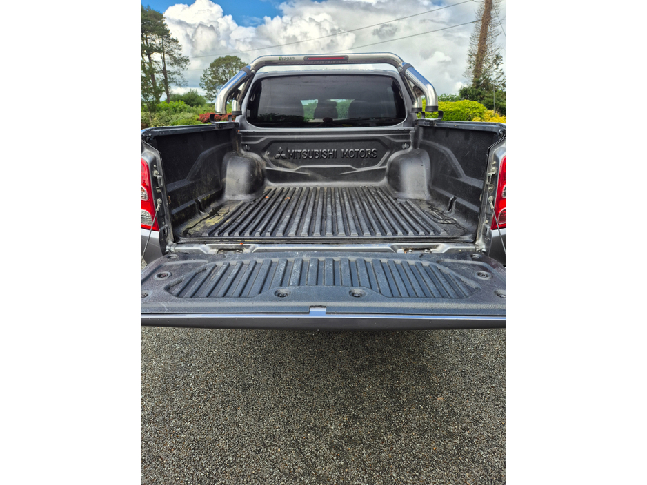 2018 Mitsubishi L200 2.4L Diesel For Sale Images
