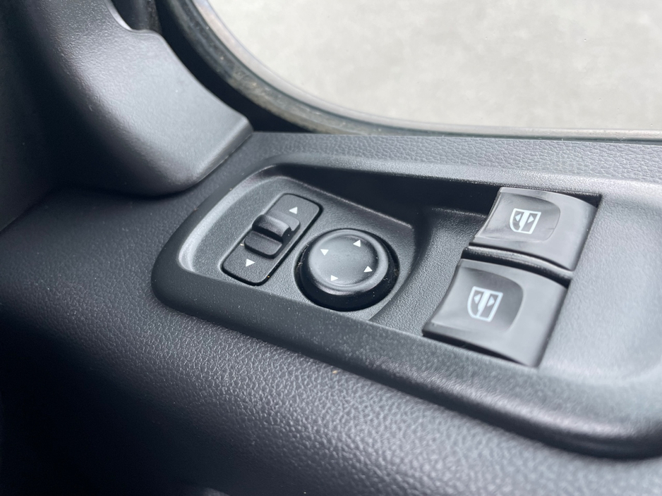 2022 Nissan Interstar 2.3L Diesel For Sale Images