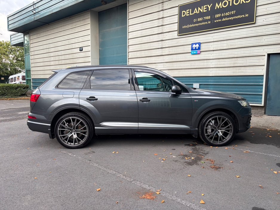 2017 Audi Q7 3L Diesel For Sale Images