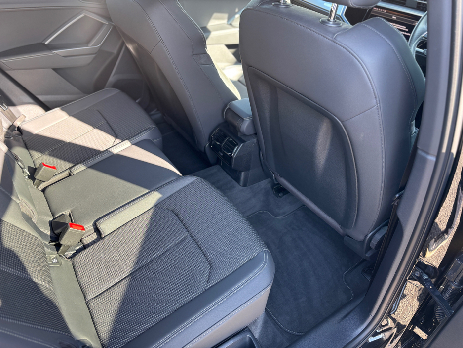 2022 Audi Q3 2.0L Diesel For Sale Images