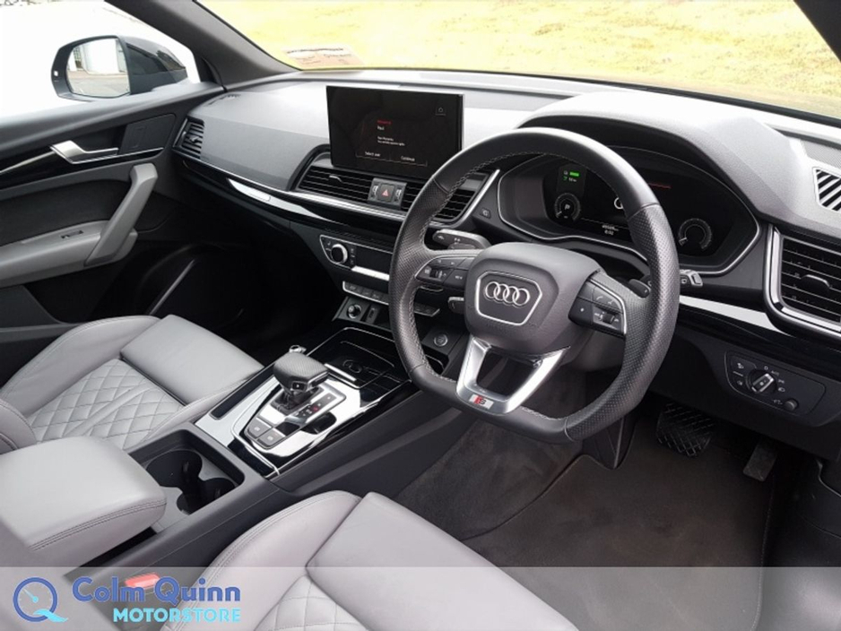 2024 Audi Q5 2L Petrol Plug-in Hybrid For Sale Images