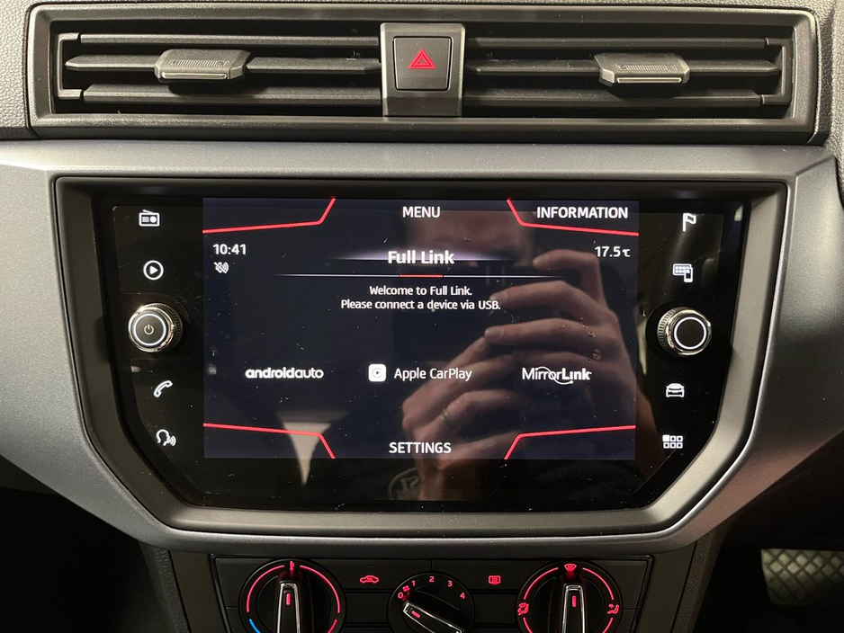 SEAT Arona SE Plus DSG 1.0TSI 115BHP - Parking Sensors - Sat Nav - Air-Conditioning - Cruise Control - Auto Lights/Wipers - Apple CarPlay/Android Auto — thumbnail 16