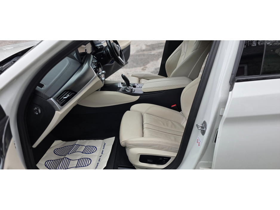 2022 BMW 5 Series 2L Petrol Plug-in Hybrid For Sale Images