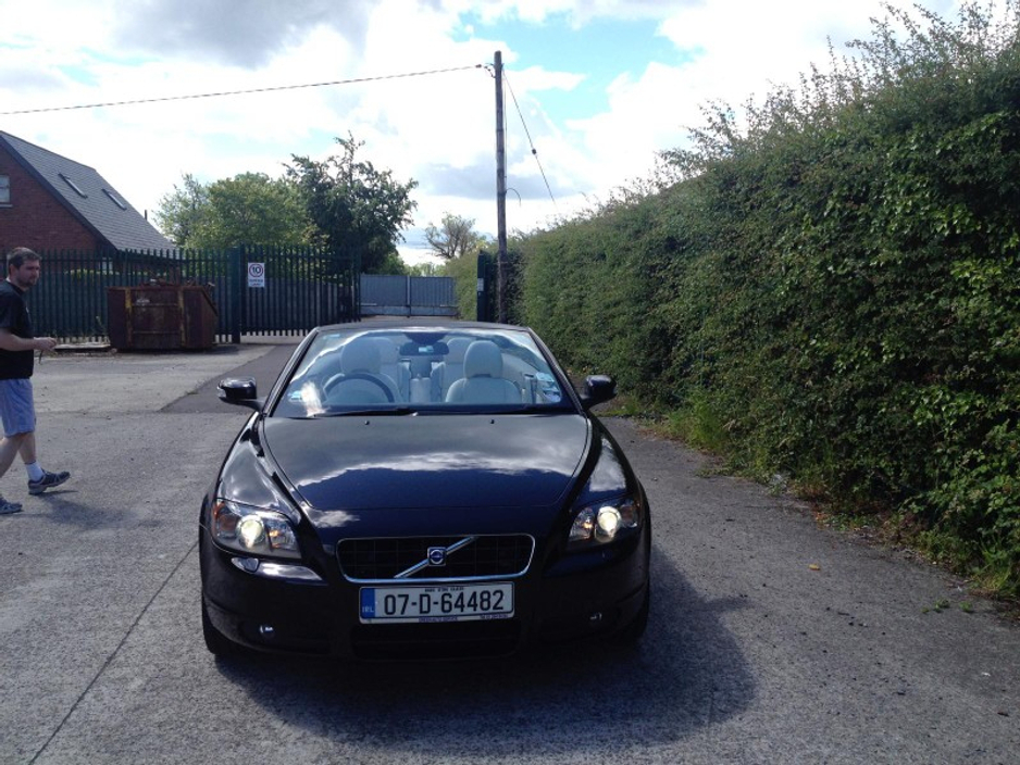 Volvo C70 2.4I SE GEARTRONIC A — thumbnail 3